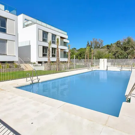 Beachside Retreat W Pool, Gym & Terrace Marbella