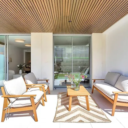 Apartment Beachside Retreat W Pool, Gym & Terrace Marbella