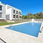 Διαμέρισμα New Beachside Retreat W Gym, Pool & Large Terrace