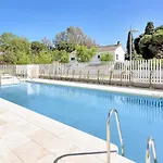 Διαμέρισμα New Beachside Retreat W Gym, Pool & Large Terrace *