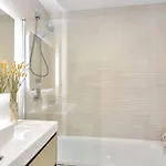 New Beachside Retreat W Gym, Pool & Large Terrace Διαμέρισμα Μαρμπέλλα
