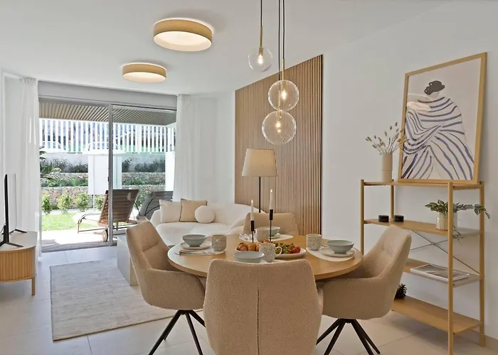 New Beachside Retreat W Gym, Pool & Large Terrace Marbella